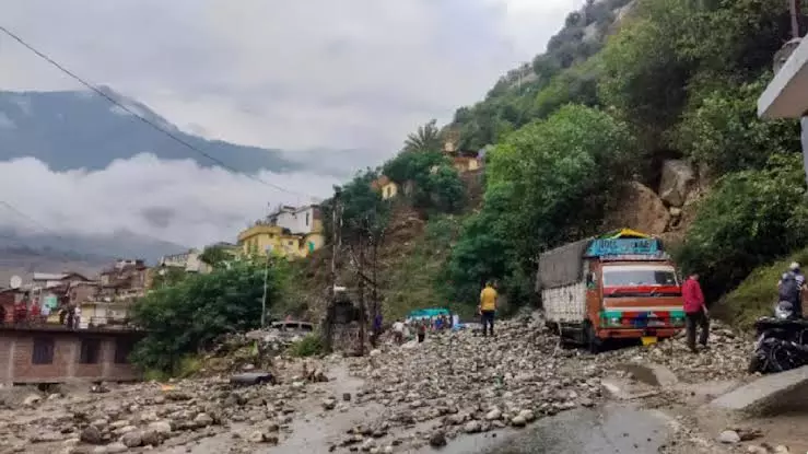 Jammu: 11 अगस्त को जम्मू-कश्मीर में भारी बारिश, अचानक बाढ़ और भूस्खलन का खतरा Jammu: 11 अगस्त को जम्मू-कश्मीर में भारी बारिश, अचानक बाढ़ और भूस्खलन का खतरा