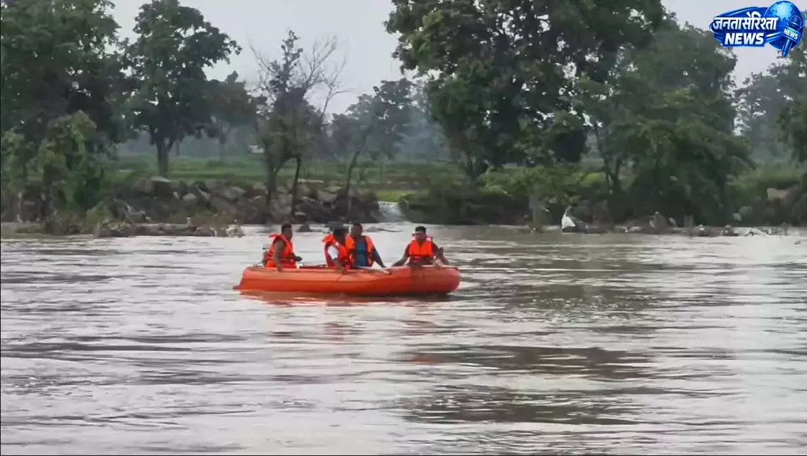 उफनती बाघ नदी में डूबा 17 वर्षीय किशोर, 24 घंटे बाद भी सुराग नहीं उफनती बाघ नदी में डूबा 17 वर्षीय किशोर, 24 घंटे बाद भी सुराग नहीं