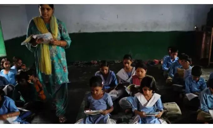 ओडिशा ने 1,458 सिंगल-टीचर स्कूलों की समस्या सुलझाने के लिए 1 महीने की समय-सीमा तय की ओडिशा ने 1,458 सिंगल-टीचर स्कूलों की समस्या सुलझाने के लिए 1 महीने की समय-सीमा तय की