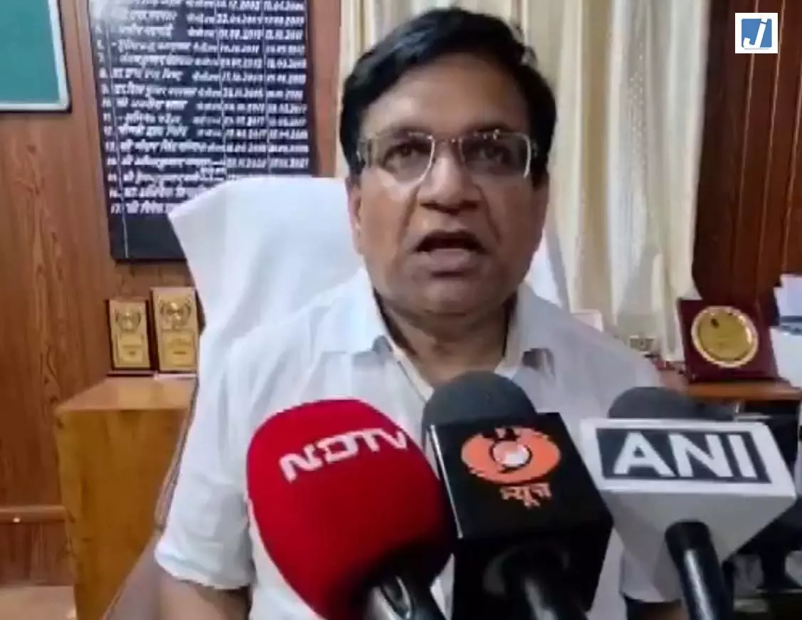 चमोली में तेज बहाव से बेली ब्रिज बहा, BRO का वाहन और ड्राइवर लापता चमोली में तेज बहाव से बेली ब्रिज बहा, BRO का वाहन और ड्राइवर लापता