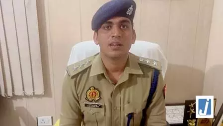 पति से परेशान महिला कांस्टेबल ने की आत्महत्या पिता ने दहेज प्रताड़ना का लगाया आरोप पति से परेशान महिला कांस्टेबल ने की आत्महत्या पिता ने दहेज प्रताड़ना का लगाया आरोप