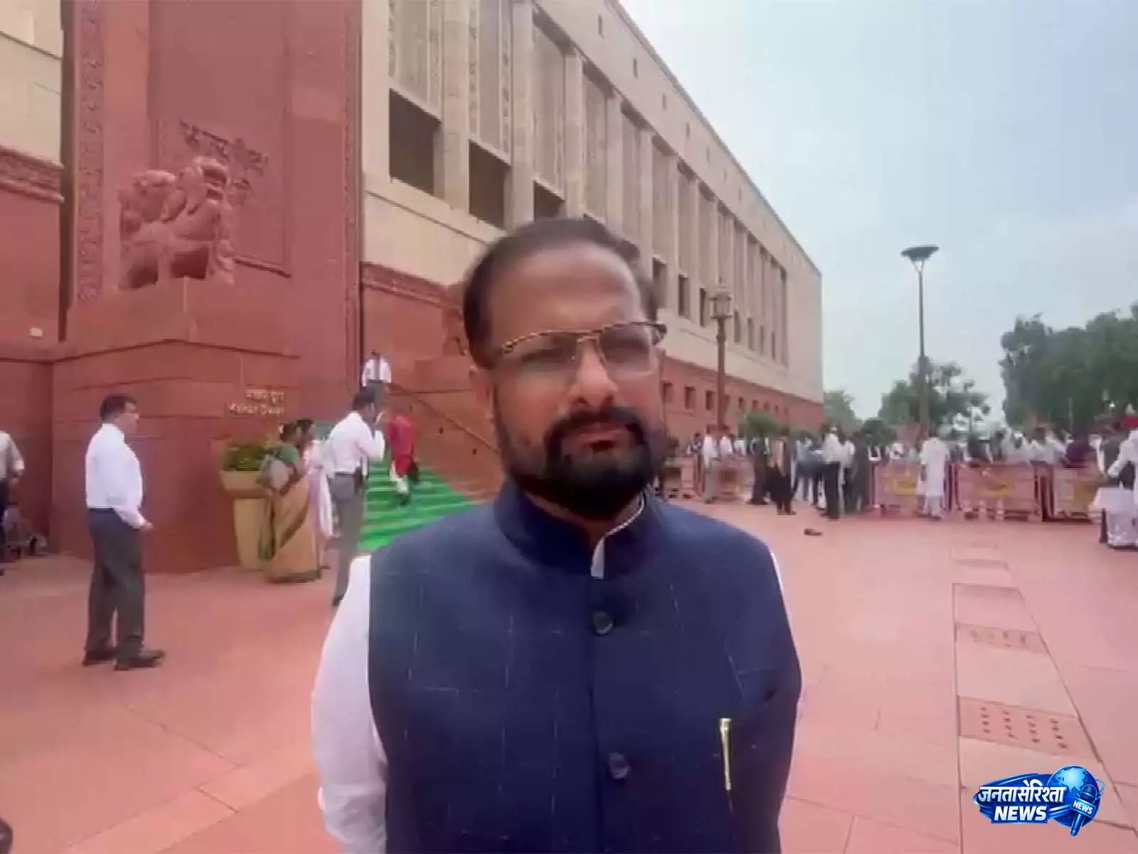 संसद में हंगामे पर विपक्ष पर बरसे नरेश म्हस्के