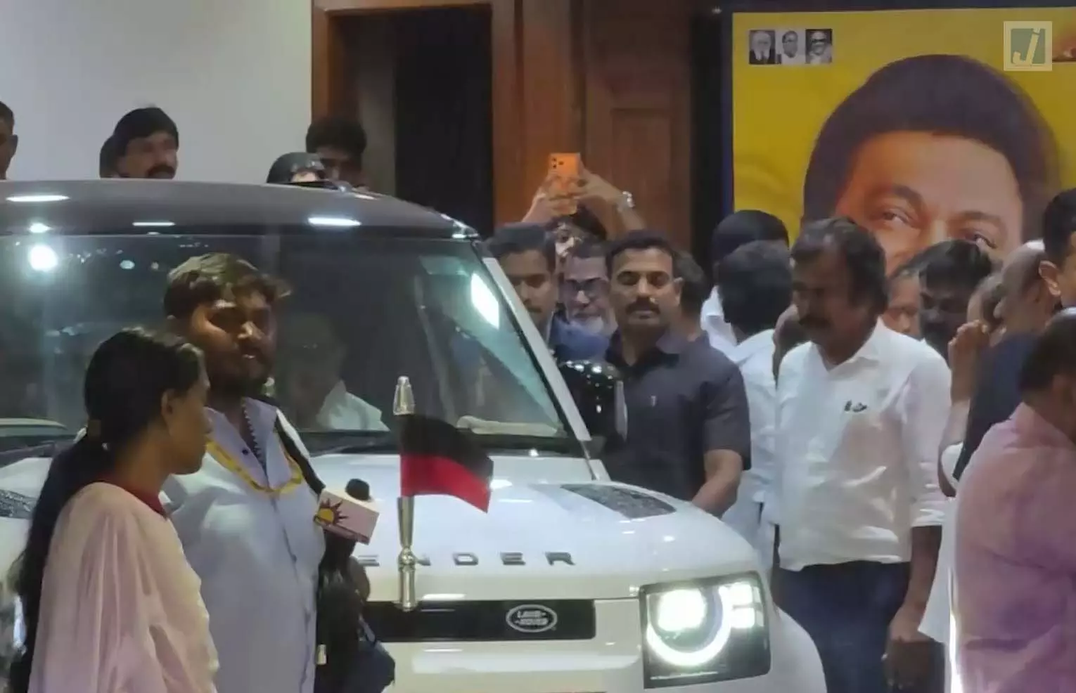 चेन्नई में DMK विधायकों के साथ एमके स्टालिन की बैठक चेन्नई में DMK विधायकों के साथ एमके स्टालिन की बैठक