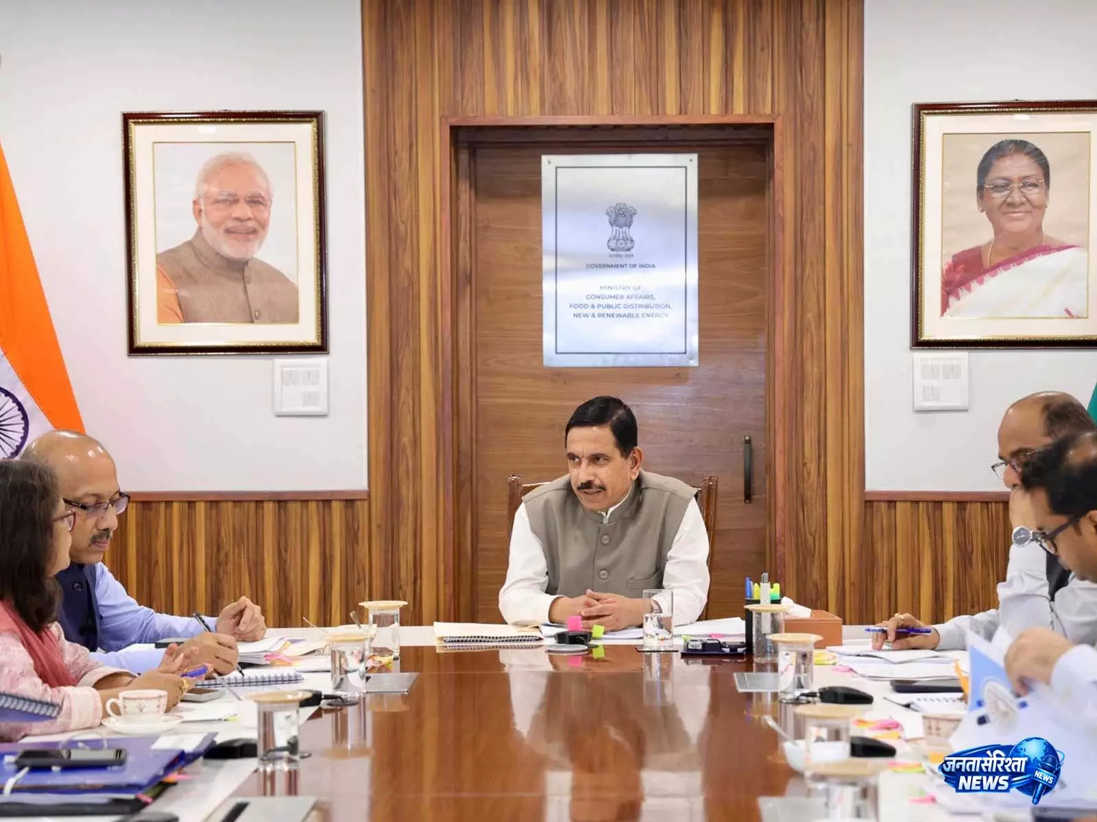 KVS की कार्यप्रणाली और इंफ्रास्ट्रक्चर पर मंथन, शिक्षा मंत्री ने केंद्रीय विद्यालयों की व्यवस्थाएं परखी KVS की कार्यप्रणाली और इंफ्रास्ट्रक्चर पर मंथन, शिक्षा मंत्री ने केंद्रीय विद्यालयों की व्यवस्थाएं परखी