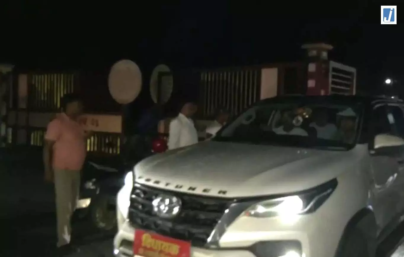 रांची में हिरासत में लिए गए BJP नेता-कार्यकर्ता रिहा, दिनभर चला पुलिस कार्रवाई का दौर रांची में हिरासत में लिए गए BJP नेता-कार्यकर्ता रिहा, दिनभर चला पुलिस कार्रवाई का दौर