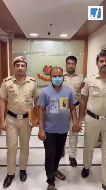 शेयर ट्रेडिंग और आईपीओ निवेश के नाम पर ठगी करने वाले गिरोह का भंडाफोड़ शेयर ट्रेडिंग और आईपीओ निवेश के नाम पर ठगी करने वाले गिरोह का भंडाफोड़