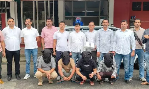 कुरुक्षेत्र में बंदूक की नोक पर वकील से लूटपाट करने के आरोप में 4 लोग गिरफ्तार कुरुक्षेत्र में बंदूक की नोक पर वकील से लूटपाट करने के आरोप में 4 लोग गिरफ्तार