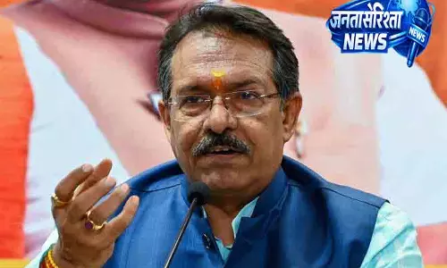 Delhi AAP विधायकों के घर-दफ्तर पहुंचे BJP कार्यकर्ता