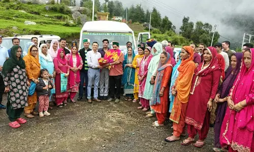 Dharamsala 79 साल का इंतजार खत्म, गांव में बस सेवा शुरू Dharamsala 79 साल का इंतजार खत्म, गांव में बस सेवा शुरू