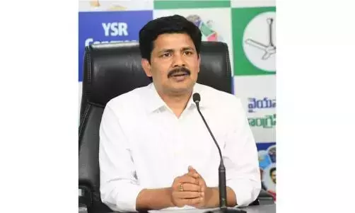 Andhra: तिरूपति के सांसद ने श्रम मंत्री से अनुबंध कर्मचारियों की चिंताओं को दूर करने का आग्रह किया