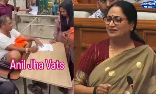 वायरल वीडियो पर विधानसभा में हंगामा सीएम रेखा गुप्ता ने आप विधायक अनिल झा को घेरा वायरल वीडियो पर विधानसभा में हंगामा सीएम रेखा गुप्ता ने आप विधायक अनिल झा को घेरा