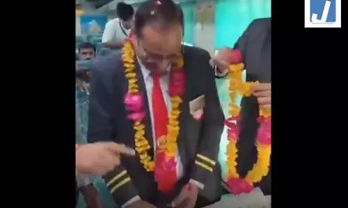 हनीमून के बाद अब ट्रेन में बर्थडे सेलिब्रेट, रेलवे स्टाफ निकला