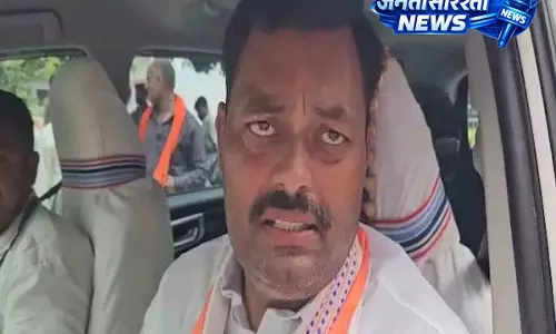 लाल किले पर वंदे मातरम का स्वागत, कांग्रेस ने केंद्र के राष्ट्रवाद को घेरा लाल किले पर वंदे मातरम का स्वागत, कांग्रेस ने केंद्र के राष्ट्रवाद को घेरा