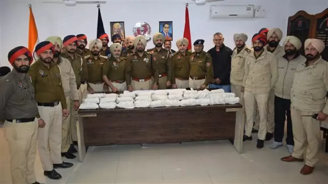 Fazilka: हेरोइन तस्करी के आरोप में तीन गिरफ्तार, 30 किलो से ज्यादा नशा बरामद