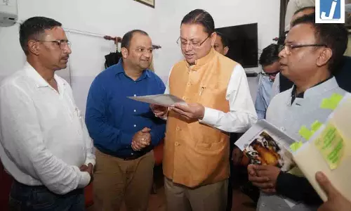 मुख्यमंत्री धामी से विभिन्न कर्मचारी संगठनों के प्रतिनिधिमंडलों ने की भेंट
