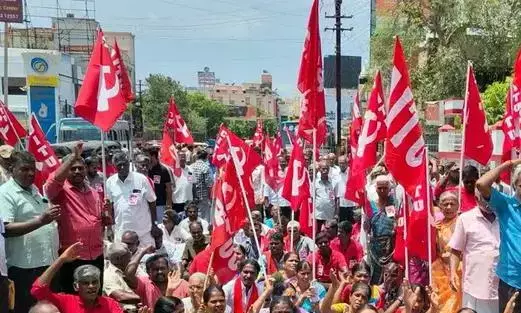 तमिलनाडु: केंद्र की नीतियों के खिलाफ सीपीएम के नेतृत्व में विरोध प्रदर्शन में 500 से अधिक लोग गिरफ्तार