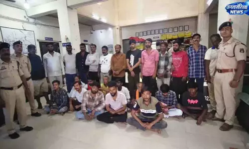 बिलासपुर पुलिस का बड़ा कॉम्बिंग ऑपरेशन, 126 वारंटी गिरफ्तार बिलासपुर पुलिस का बड़ा कॉम्बिंग ऑपरेशन, 126 वारंटी गिरफ्तार
