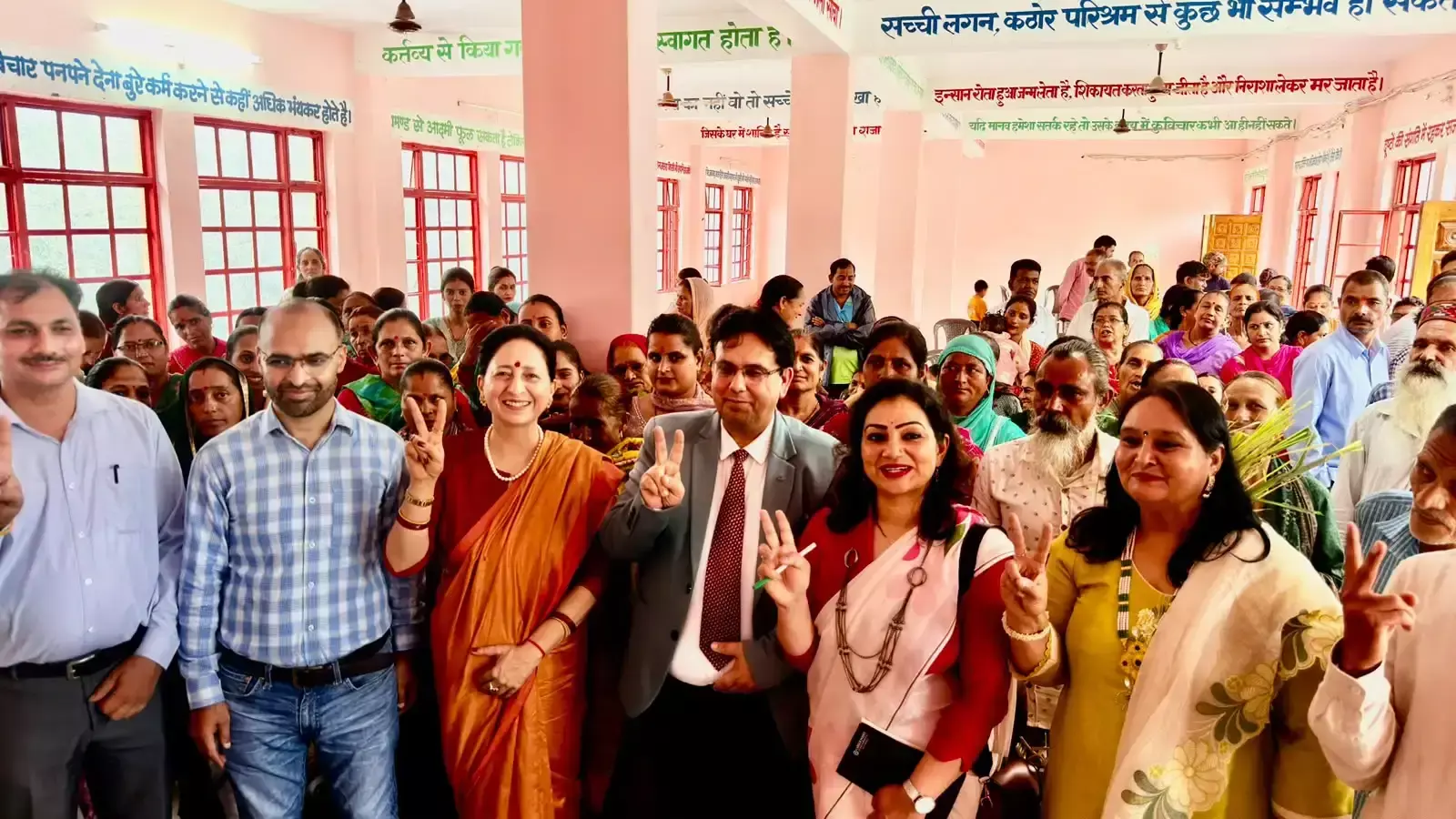 Mandi: आधुनिक पशुपालन और चारा उत्पादन पर किसानों को मिला वैज्ञानिक मार्गदर्शन Mandi: आधुनिक पशुपालन और चारा उत्पादन पर किसानों को मिला वैज्ञानिक मार्गदर्शन