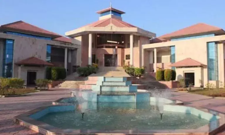 Manipur: हाईकोर्ट ने लापता लोगों के मामलों में नई कार्रवाई रिपोर्ट मांगी Manipur: हाईकोर्ट ने लापता लोगों के मामलों में नई कार्रवाई रिपोर्ट मांगी
