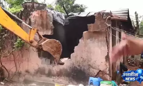 भुवनेश्वर में BMC की बड़ी कार्रवाई, विरोध प्रदर्शन भुवनेश्वर में BMC की बड़ी कार्रवाई, विरोध प्रदर्शन