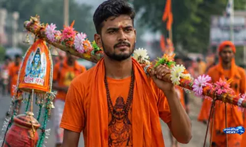 हरिद्वार से 31 लीटर गंगाजल लाया मुस्लिम युवक मंदिर में किया अभिषेक