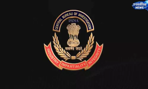 RG Kar केस में CBI का बड़ा कदम, ड्यूटी पर मौजूद सभी डॉक्टर-कर्मचारी तलब RG Kar केस में CBI का बड़ा कदम, ड्यूटी पर मौजूद सभी डॉक्टर-कर्मचारी तलब