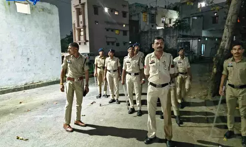 रायपुर के नॉर्थ जोन में 300 बदमाशों की चेकिंग, 130 पर कार्रवाई, 19 वारंट तामील रायपुर के नॉर्थ जोन में 300 बदमाशों की चेकिंग, 130 पर कार्रवाई, 19 वारंट तामील