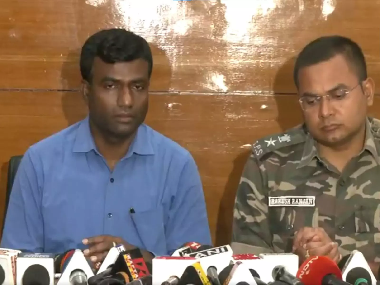 रांची में लाठीचार्ज पर अफसरों ने दी सफाई रांची में लाठीचार्ज पर अफसरों ने दी सफाई
