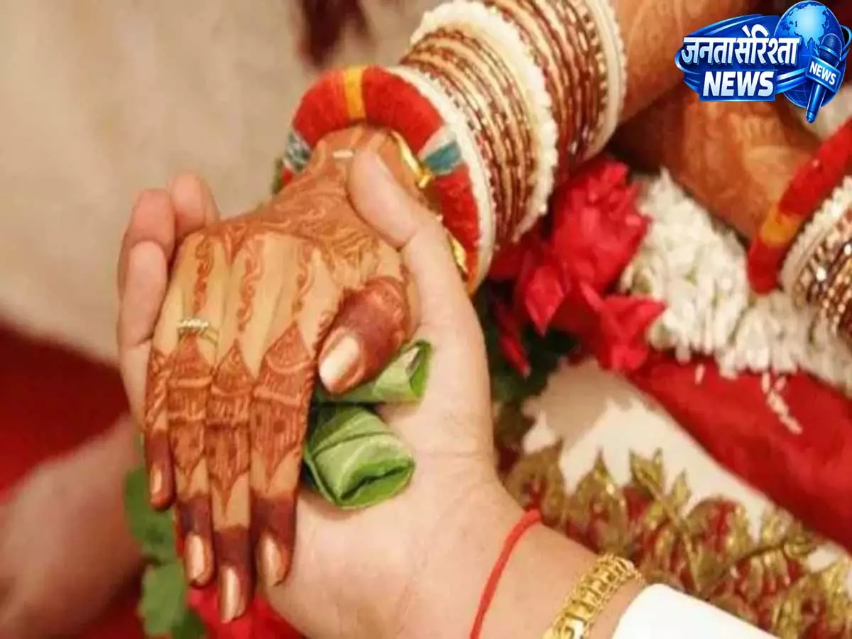 तीन महीने में उजड़ा नवविवाहिता का घर फंदे से लटका मिला शव दहेज प्रताड़ना का आरोप तीन महीने में उजड़ा नवविवाहिता का घर फंदे से लटका मिला शव दहेज प्रताड़ना का आरोप