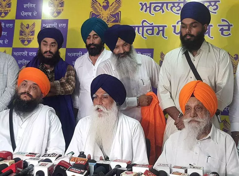 Amritsar 2027 चुनाव के लिए पहला उम्मीदवार घोषित Amritsar 2027 चुनाव के लिए पहला उम्मीदवार घोषित