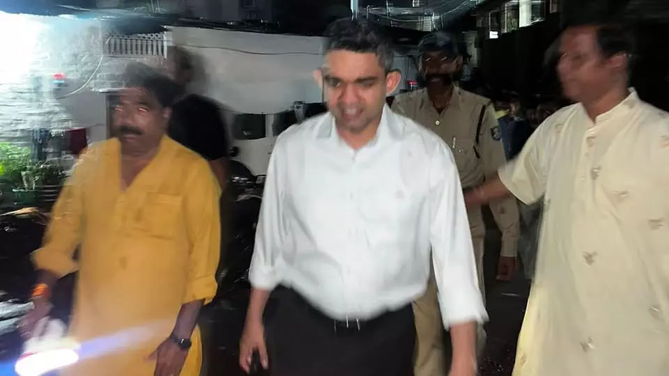भोपाल में भारी बारिश के बाद जलभराव का कलेक्टर ने लिया जायजा भोपाल में भारी बारिश के बाद जलभराव का कलेक्टर ने लिया जायजा