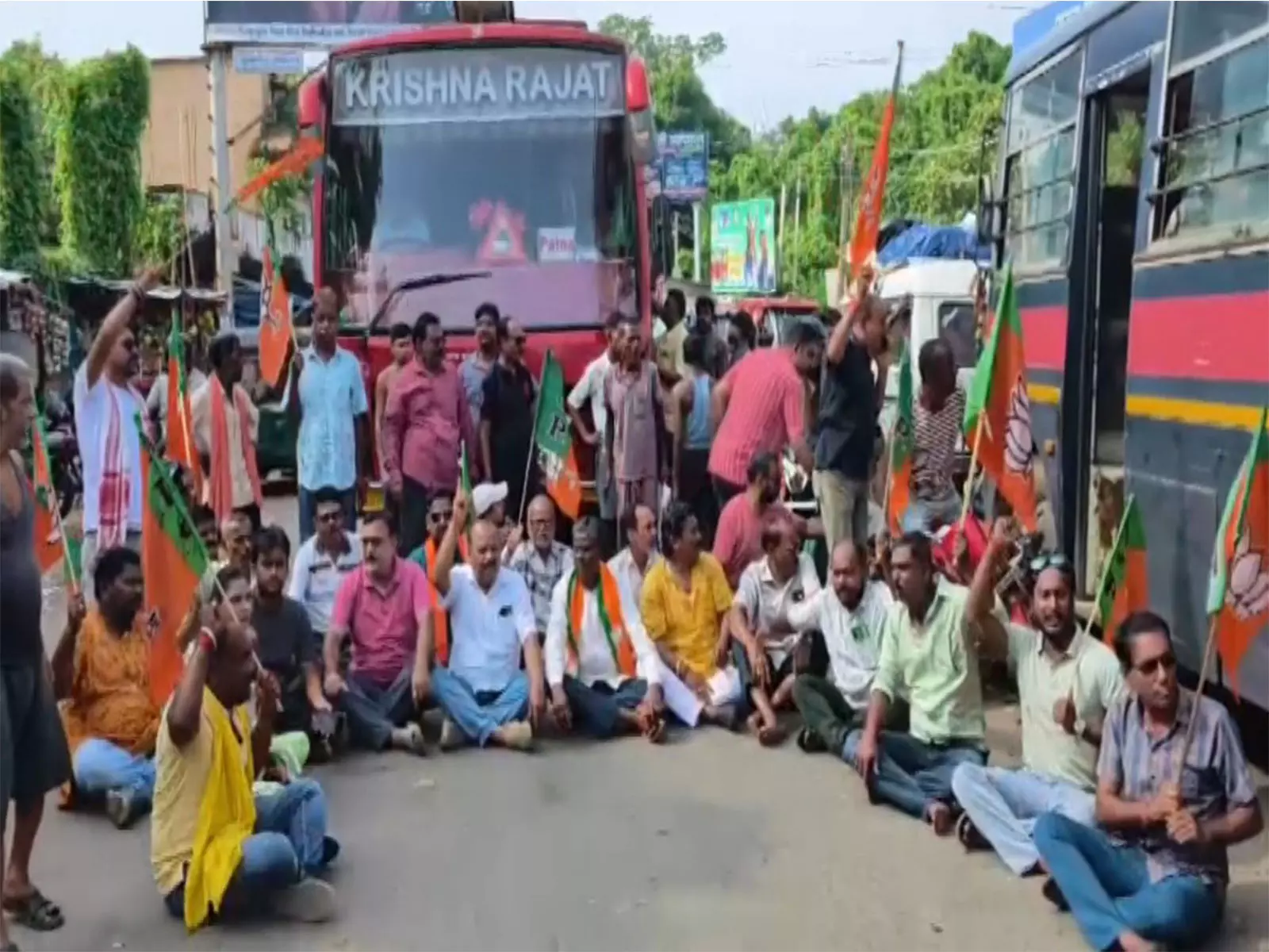छात्रों पर कार्रवाई के विरोध में BJP का झारखंड बंद छात्रों पर कार्रवाई के विरोध में BJP का झारखंड बंद