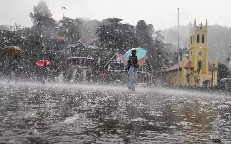 Himachal में 259 सड़कें बंद, भारी बारिश का अलर्ट Himachal में 259 सड़कें बंद, भारी बारिश का अलर्ट