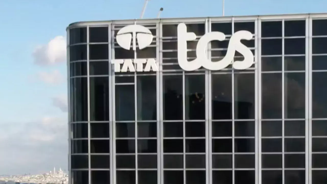 TCS की सफाई: डेटा लीक दावों में सच्चाई नहीं, सिस्टम पूरी तरह सुरक्षित TCS की सफाई: डेटा लीक दावों में सच्चाई नहीं, सिस्टम पूरी तरह सुरक्षित