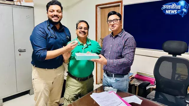 डॉ. सक्सेना बने शामली के नए सीएमओ डॉ. सक्सेना बने शामली के नए सीएमओ