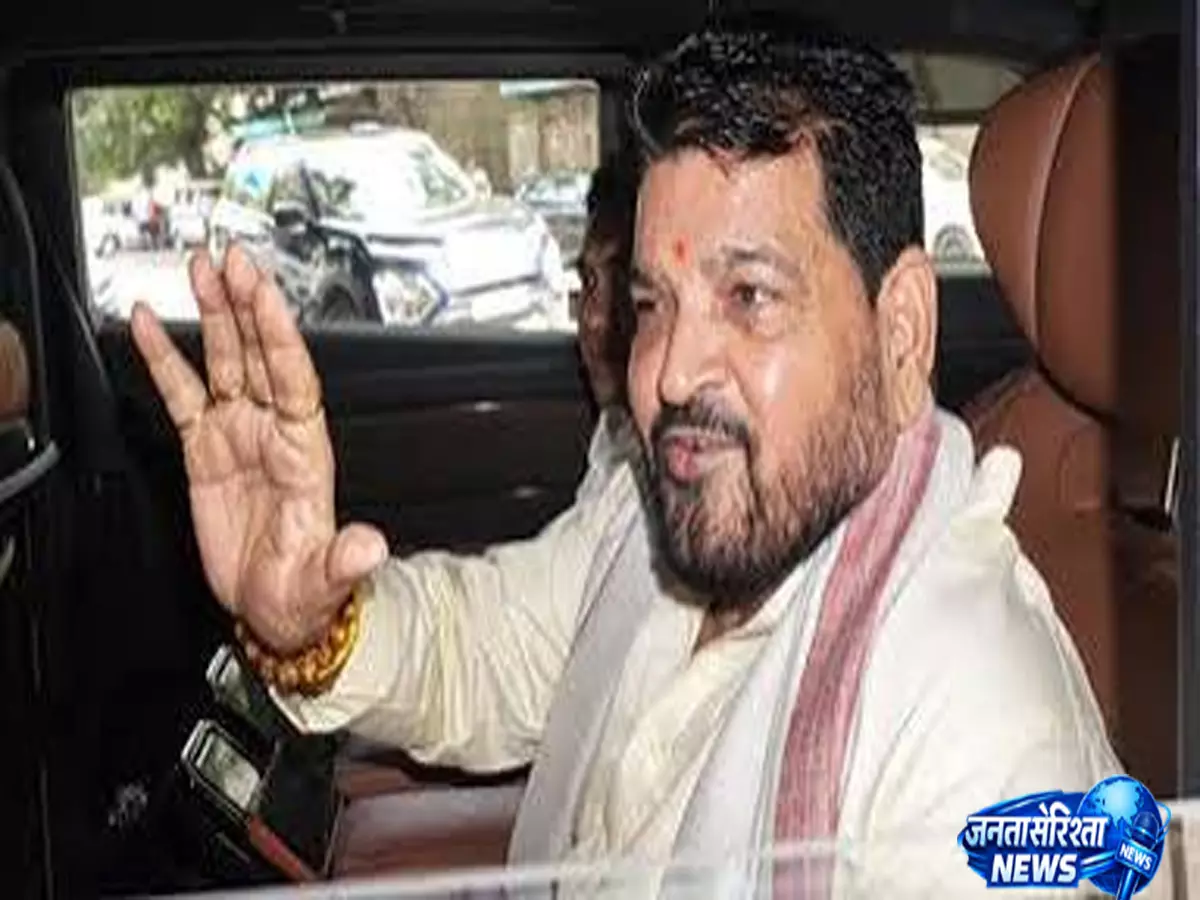 बयान बदले बृजभूषण केस हुआ कमजोर बयान बदले बृजभूषण केस हुआ कमजोर