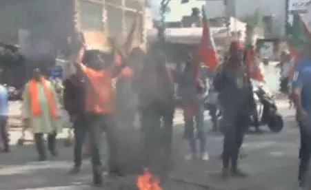 बंद के चलते झारखंड में जनजीवन प्रभावित बंद के चलते झारखंड में जनजीवन प्रभावित
