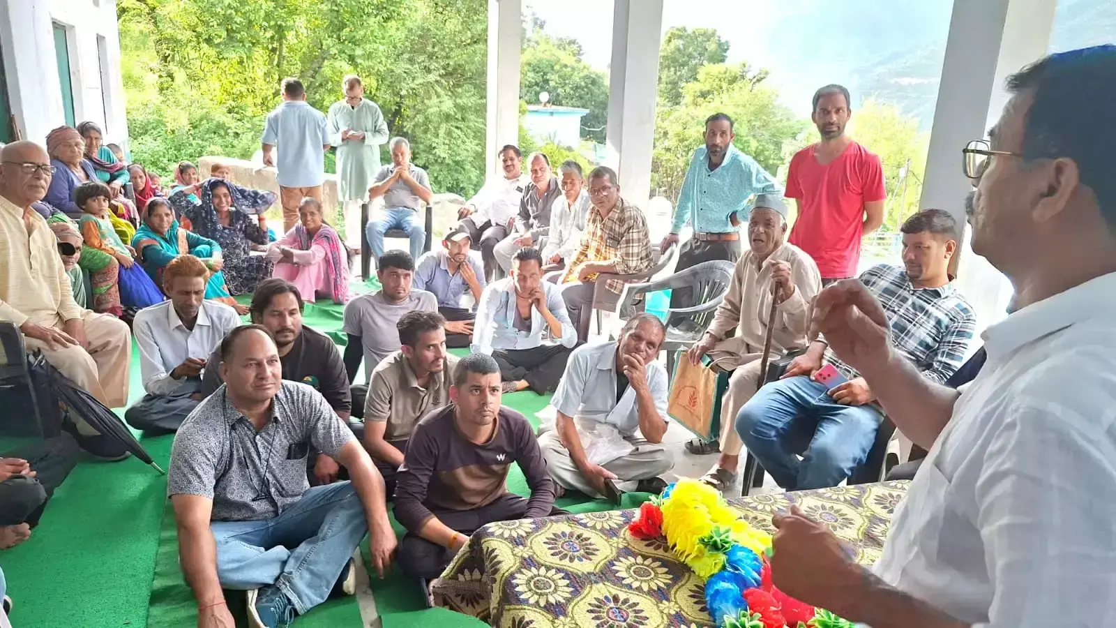 New Tehri: एसआईआर नोटिसों के निस्तारण में जुटा प्रशासन, मतदान स्थलों पर हो रही कार्रवाई New Tehri: एसआईआर नोटिसों के निस्तारण में जुटा प्रशासन, मतदान स्थलों पर हो रही कार्रवाई