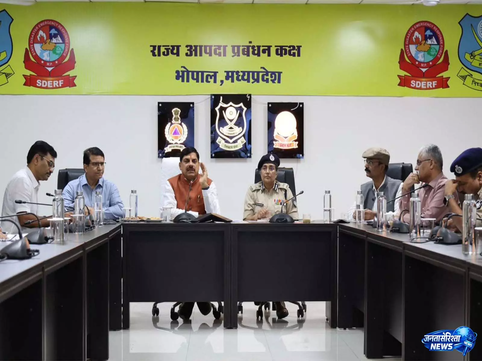 बारिश प्रभावित जिलों का CM मोहन यादव ने लिया जायजा बारिश प्रभावित जिलों का CM मोहन यादव ने लिया जायजा