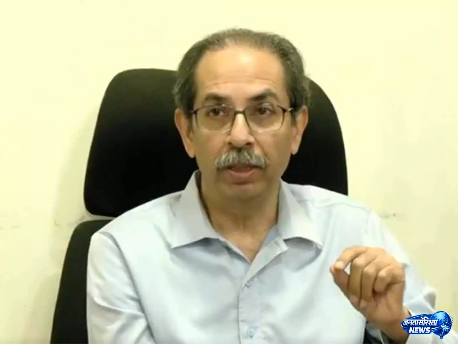 शिवसेना विवाद में Uddhav गुट का चुनाव आयोग पर निशाना शिवसेना विवाद में Uddhav गुट का चुनाव आयोग पर निशाना