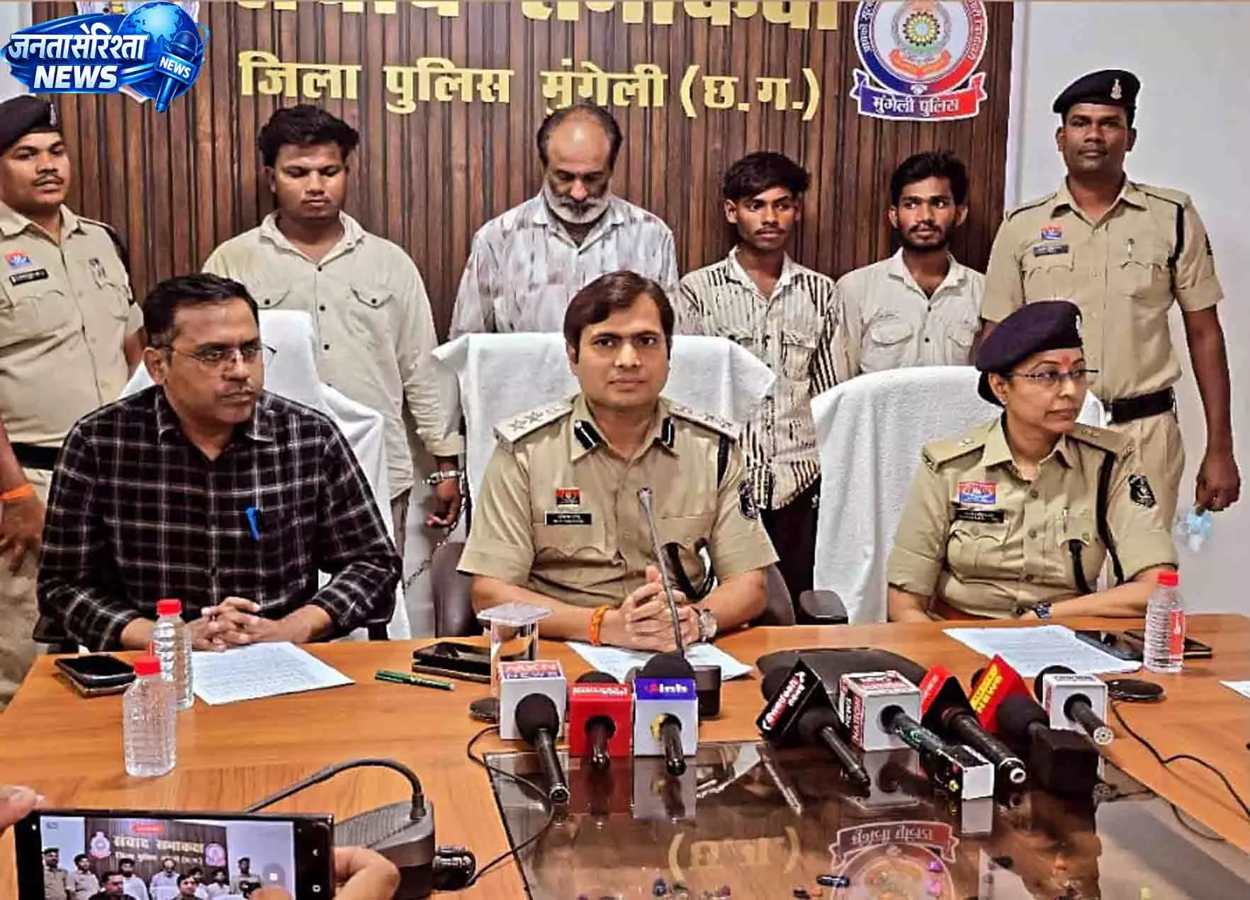 CG: राशन दुकानों की चोरी का खुलासा, 4 आरोपी गिरफ्तार CG: राशन दुकानों की चोरी का खुलासा, 4 आरोपी गिरफ्तार
