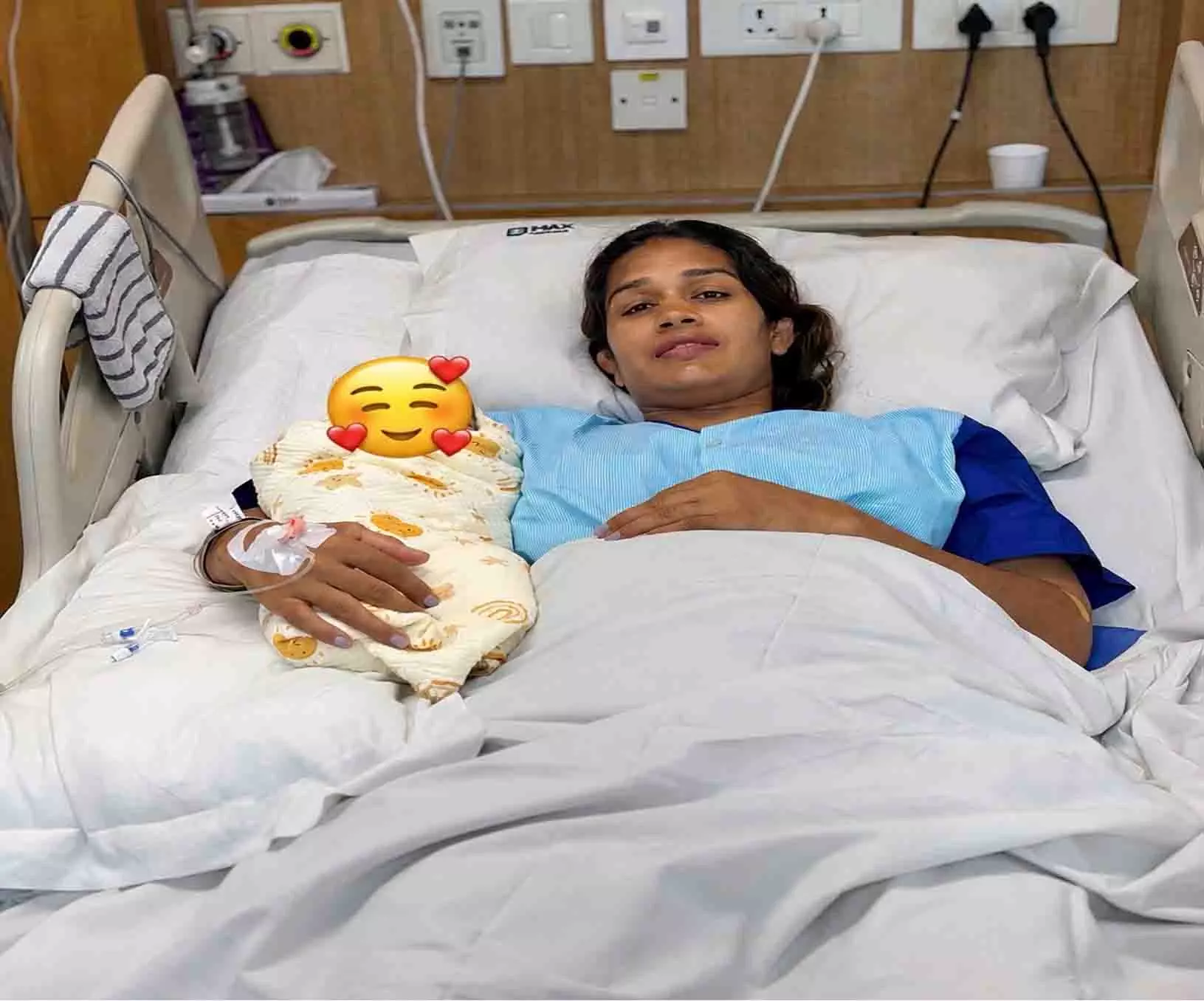 रेसलर बबीता फोगाट दूसरी बार बनीं मां, शिवरात्रि पर घर आई नन्हीं परी रेसलर बबीता फोगाट दूसरी बार बनीं मां, शिवरात्रि पर घर आई नन्हीं परी
