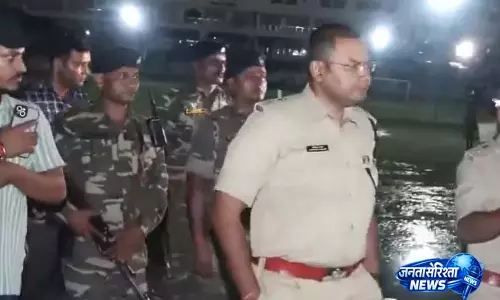 JPSC-JSSC धरना स्थल पर पहुंचे अधिकारी, छात्रों ने लगाए आरोप JPSC-JSSC धरना स्थल पर पहुंचे अधिकारी, छात्रों ने लगाए आरोप
