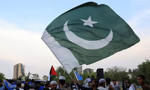 कराची कोर्ट ने सिविल हॉस्पिटल को एक महिला को 65 लाख पाकिस्तानी रुपये का मुआवज़ा देने का आदेश दिया