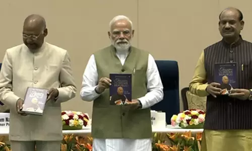 प्रधानमंत्री मोदी ने पूर्व राष्ट्रपति रामनाथ कोविंद की आत्मकथा का किया विमोचन प्रधानमंत्री मोदी ने पूर्व राष्ट्रपति रामनाथ कोविंद की आत्मकथा का किया विमोचन