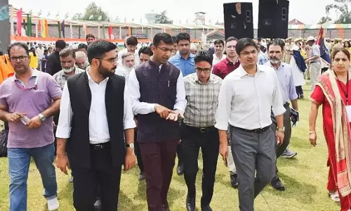 Srinagar: बख्शी स्टेडियम में स्वतंत्रता दिवस समारोह, तैयारियों का संभागीय आयुक्त ने लिया जायजा Srinagar: बख्शी स्टेडियम में स्वतंत्रता दिवस समारोह, तैयारियों का संभागीय आयुक्त ने लिया जायजा