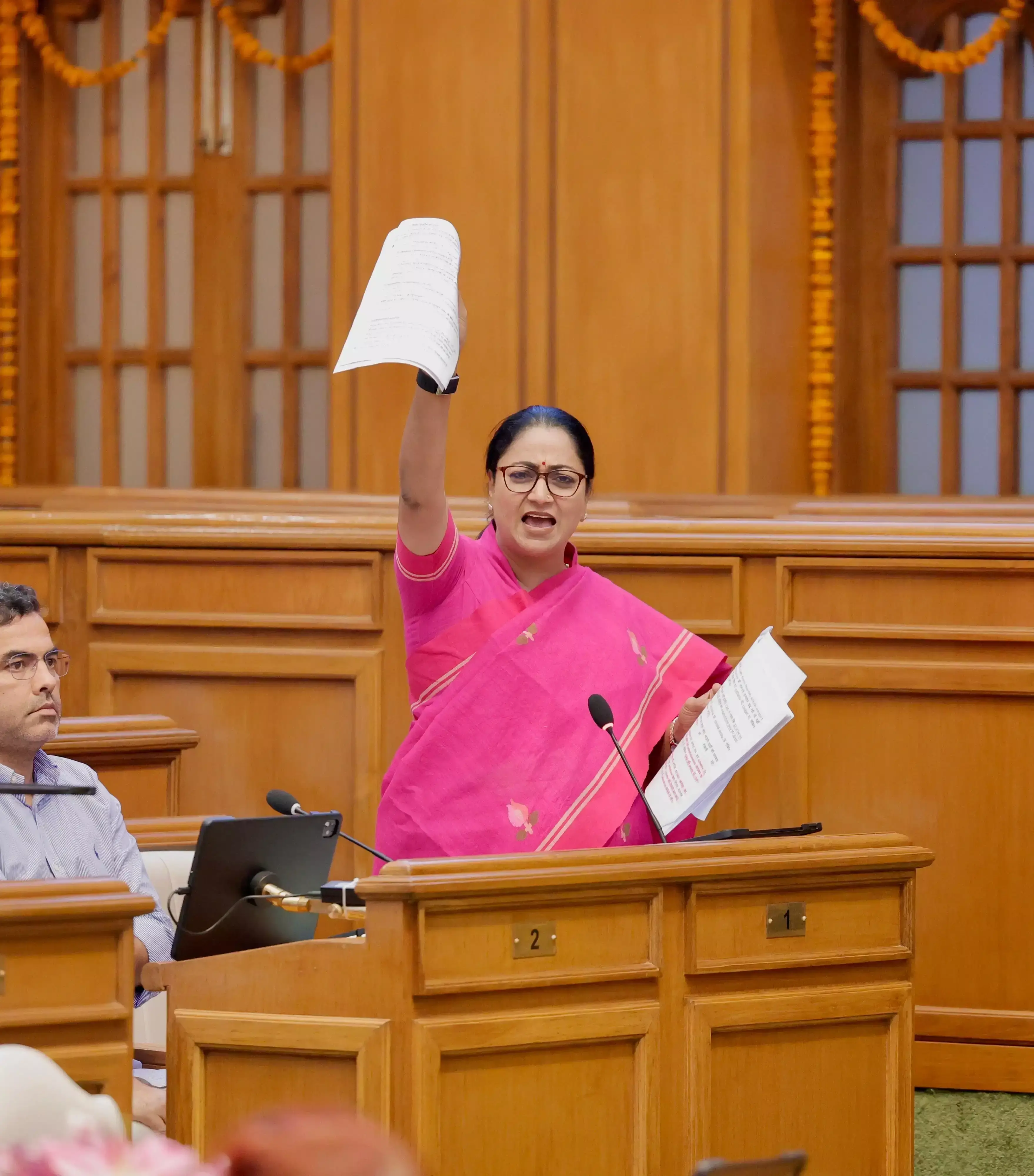 New Delhi: आप सरकार में वित्तीय अनियमितताओं की सीएजी रिपोर्टों से खुली परतें : रेखा गुप्ता