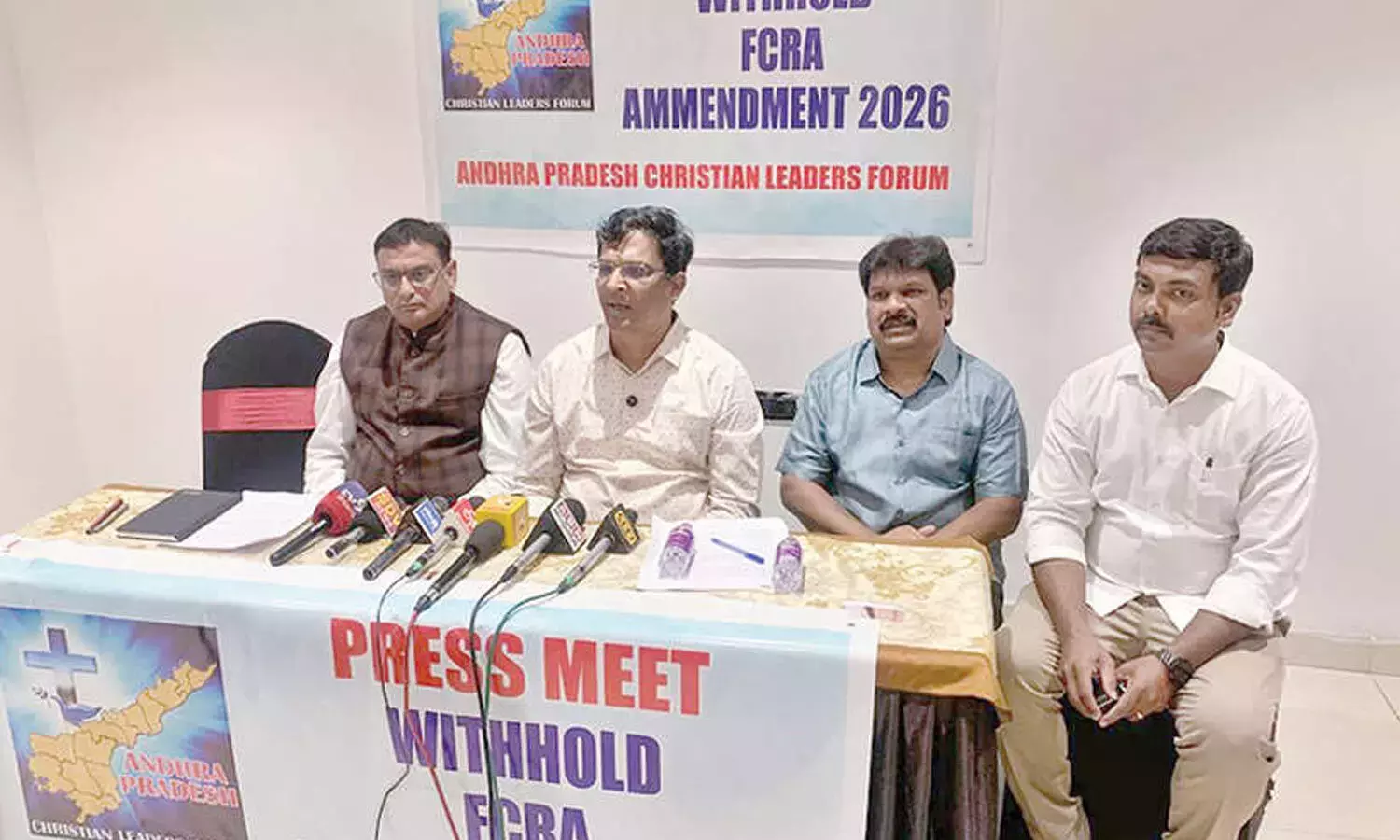 ईसाई नेता FCRA संशोधन बिल का विरोध कर रहे ईसाई नेता FCRA संशोधन बिल का विरोध कर रहे