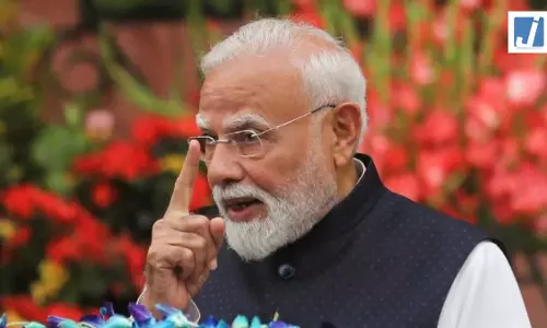 शॉर्टकट विल कट यू शॉर्ट, प्रधानमंत्री मोदी का संदेश- शॉर्टकट के रास्ते से निकलें बाहर नौजवान