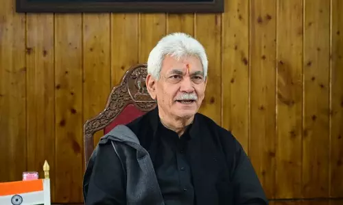 Srinagar: जम्मू-कश्मीर की ‘हर घर तिरंगा’ मुहिम ने बढ़ाया राष्ट्रभक्ति का जज्बा : उपराज्यपाल मनोज सिन्हा